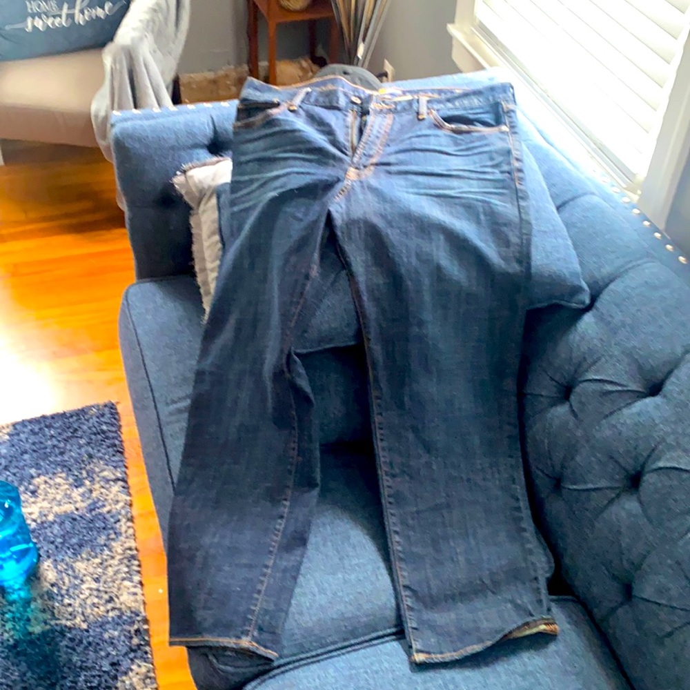 Lucky brand barely worn denim jeans